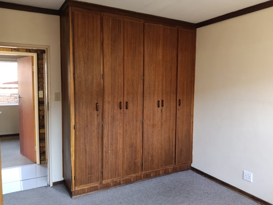 To Let 3 Bedroom Property for Rent in Hospitaalpark Free State